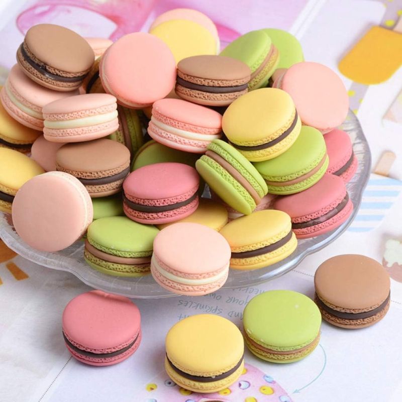 Multicolor Artificial Macaron Cookie
